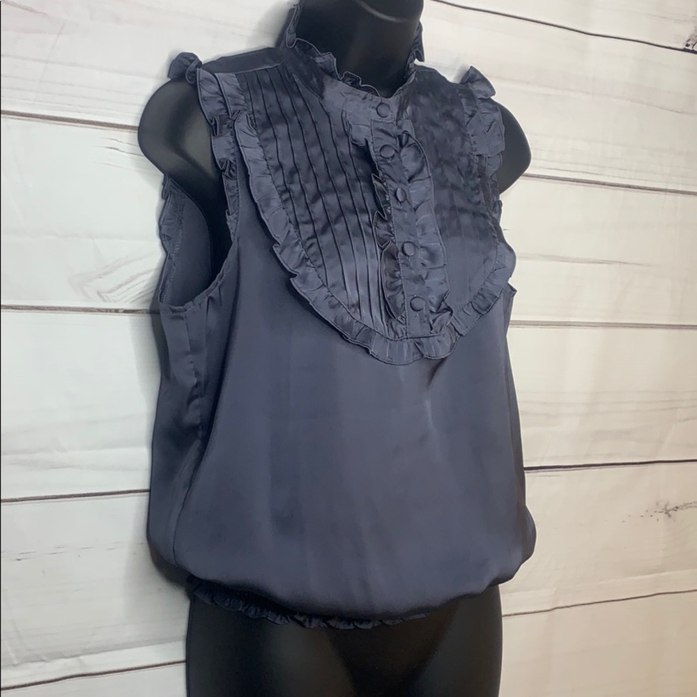 21  size s/p grey silk top  adorable